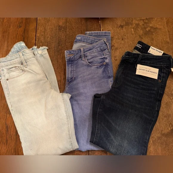 (Selling as set)3 pairs/ Size 2 women’s old navy jeans - Picture 1 of 11
